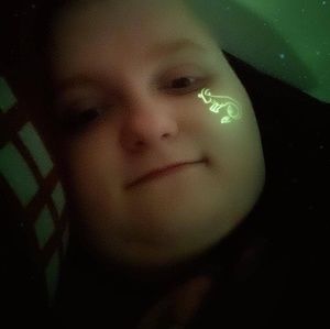 Meet your Posher, Hillary